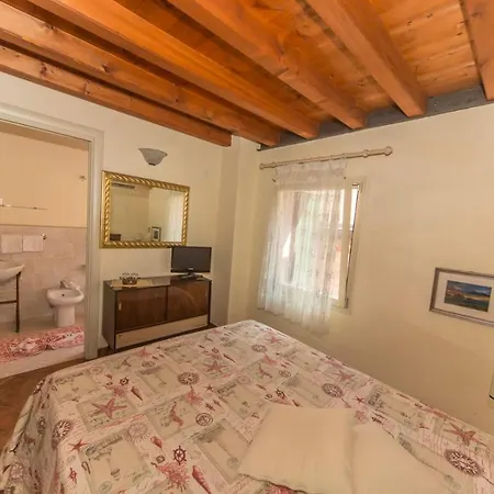 לינה וארוחת בוקר Ca' Noemi ונציה - לידו